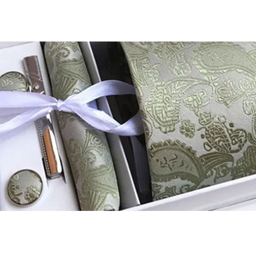 Mikel Dana Paisley Jacquard Tie & Pocket Square Set